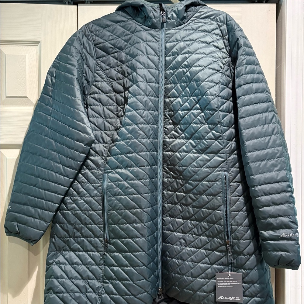 Eddie Bauer Microlight Down Parka in Dark Green